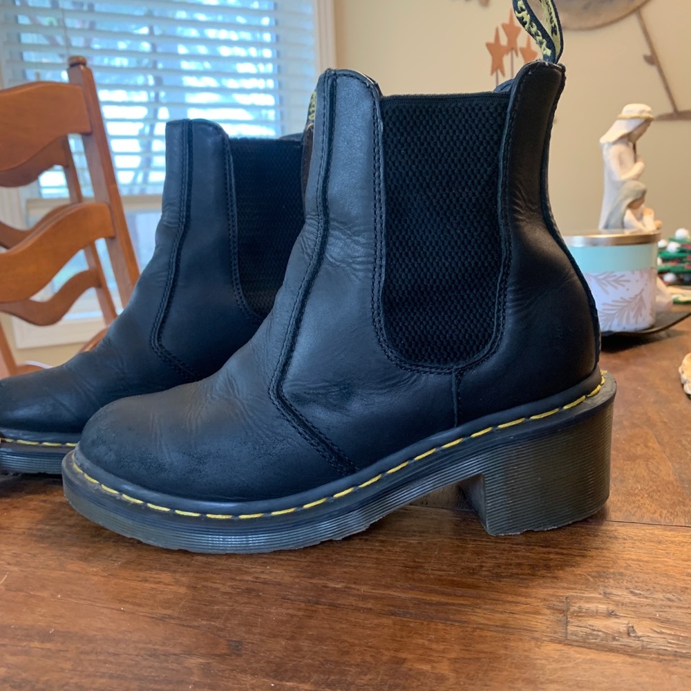 Cadence Woman’s Leather Heeled Chelsea Boots